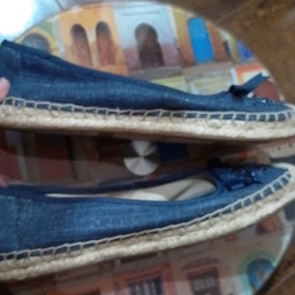 Final Price F2 Simply Vera Wang 8.5 espadrille flats with beaded and bow front - Picture 5 of 9